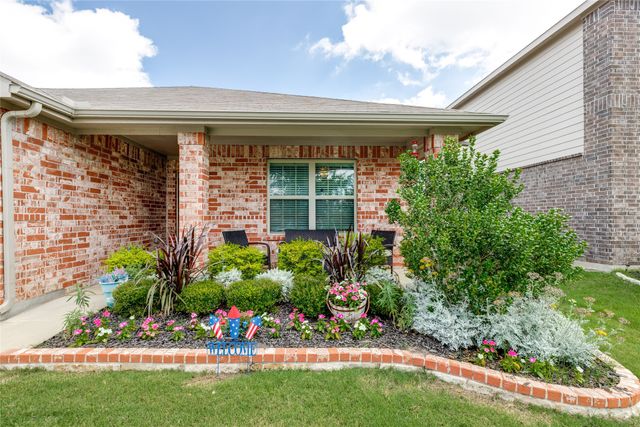 816 Ravenwood Lane, Van Alstyne, TX 75495