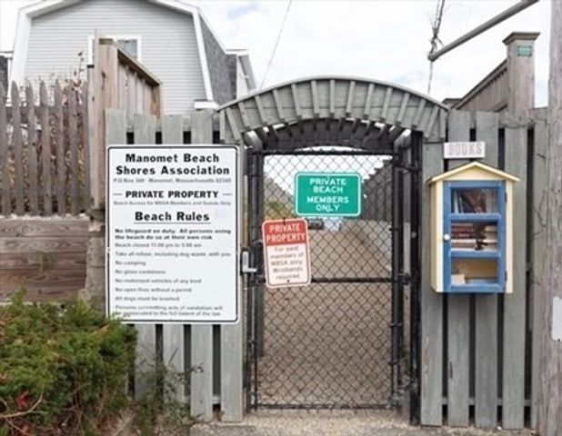 28 Manomet Beach Blvd, Plymouth, MA 02360