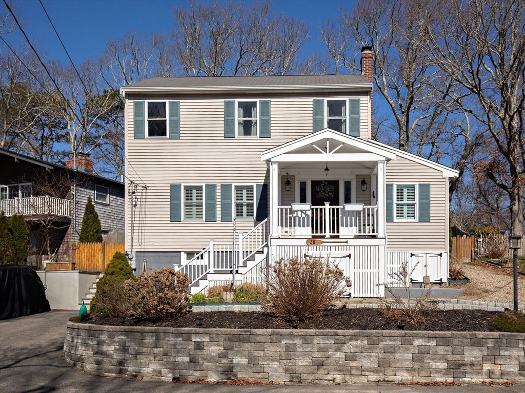 28 Manomet Beach Blvd, Plymouth, MA 02360