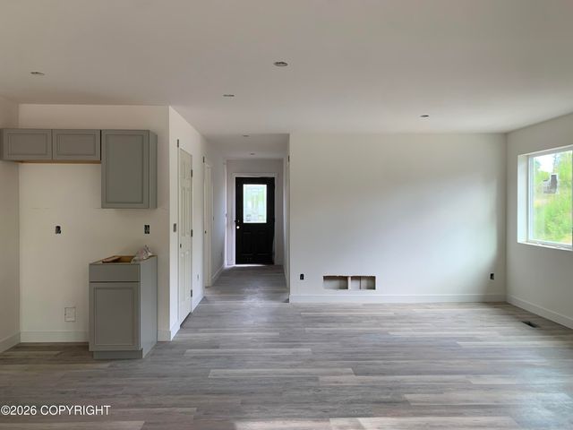 6520 S Lark Circle, Wasilla, AK 99623