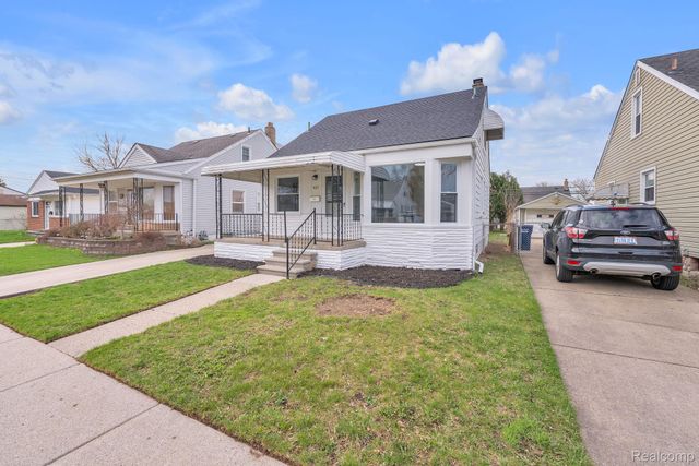 437 Mayflower Avenue, Lincoln Park, MI 48146