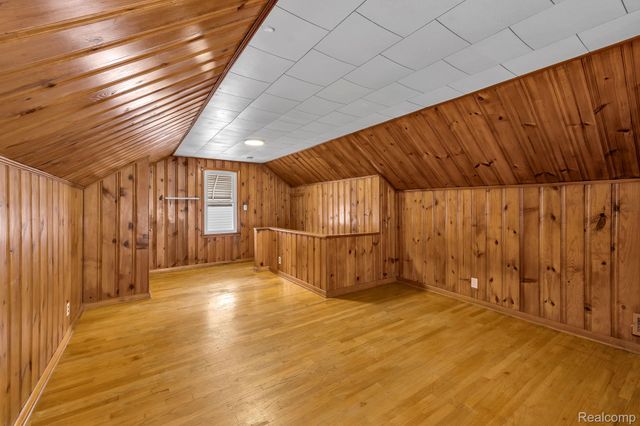 437 Mayflower Avenue, Lincoln Park, MI 48146