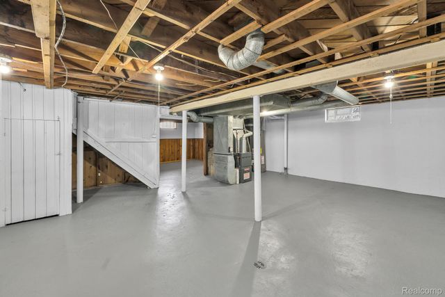 437 Mayflower Avenue, Lincoln Park, MI 48146