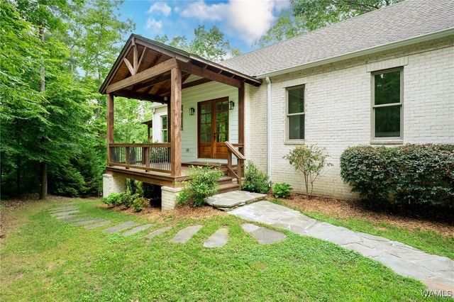 15340 Stonehedge Cliffs, Northport, AL 35475