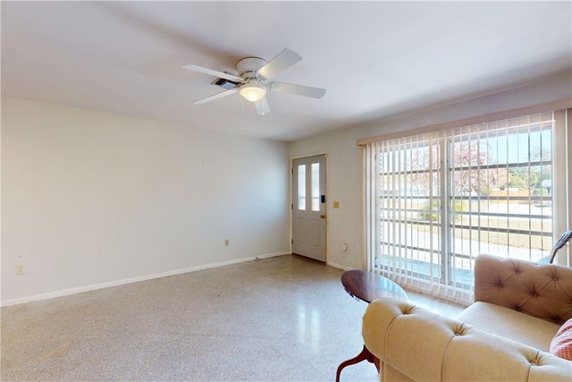 2233 2nd Street SW, Vero Beach, FL 32962