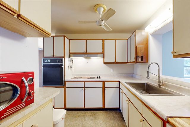 2233 2nd Street SW, Vero Beach, FL 32962