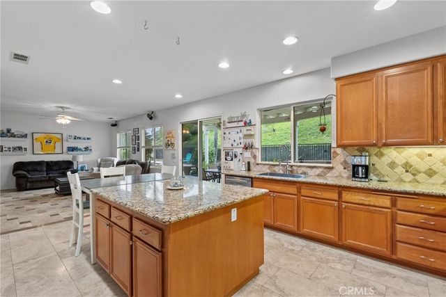 29076 High Sierra, Saugus, CA 91390