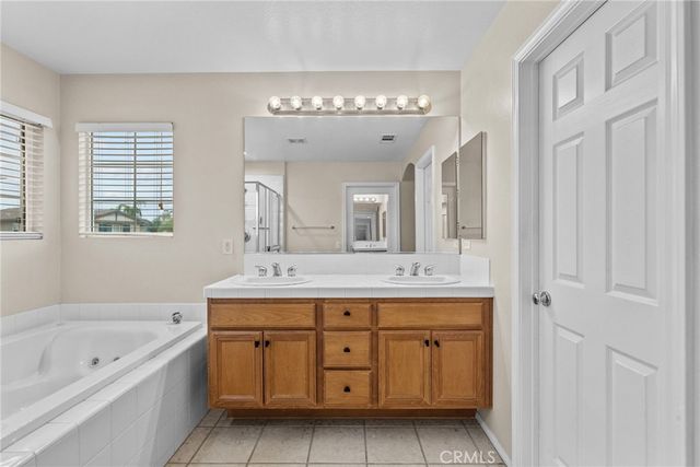 29076 High Sierra, Saugus, CA 91390