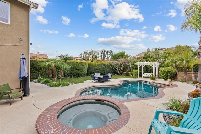 29076 High Sierra, Saugus, CA 91390