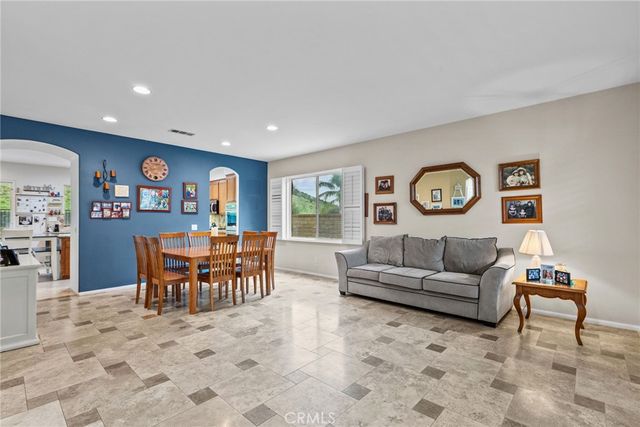 29076 High Sierra, Saugus, CA 91390