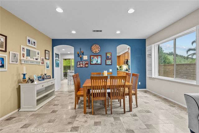 29076 High Sierra, Saugus, CA 91390