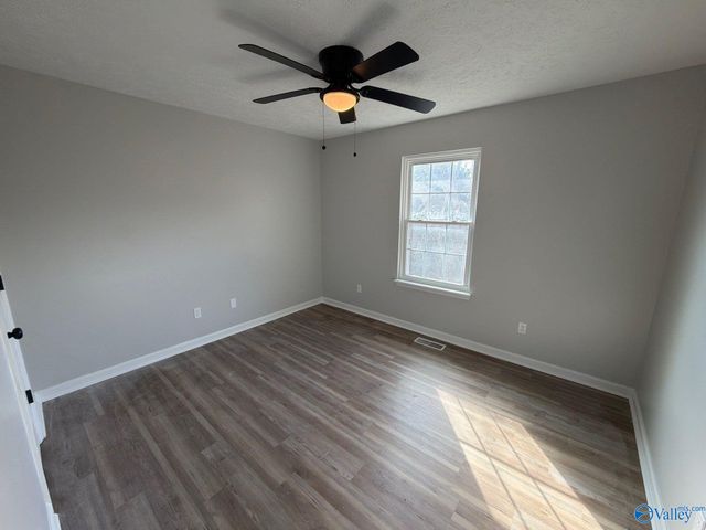 103 Kestrel Court, Huntsville, AL 35824