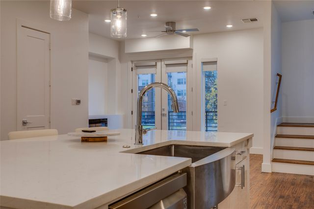 1804 Ripley Street 101, Dallas, TX 75204