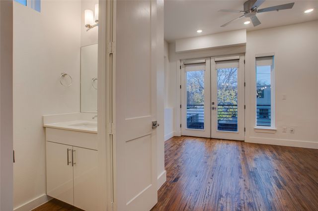 1804 Ripley Street 101, Dallas, TX 75204