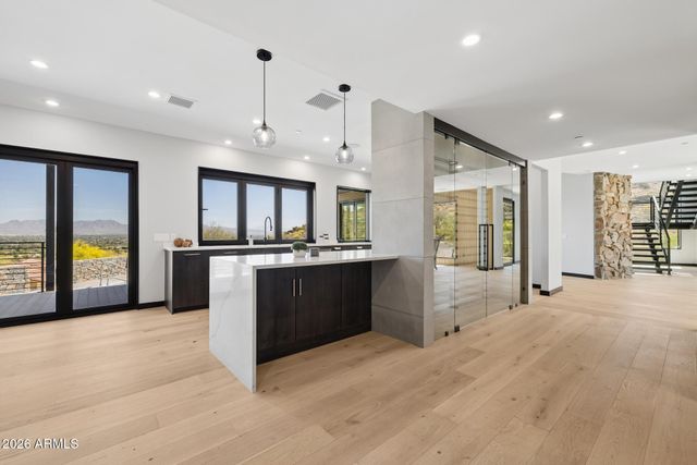 8200 N CHARLES Drive, Paradise Valley, AZ 85253