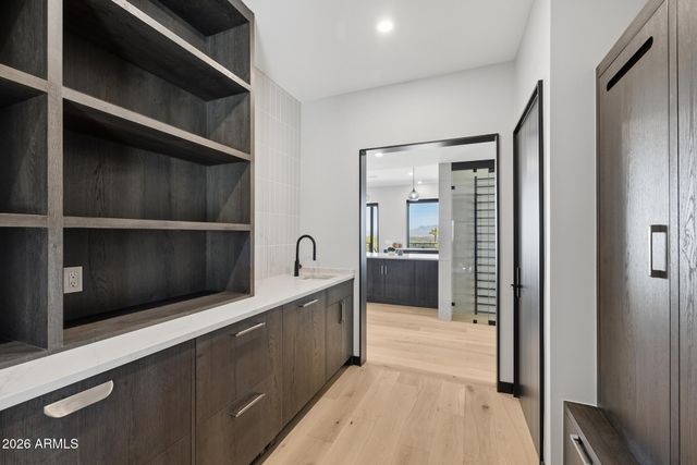 8200 N CHARLES Drive, Paradise Valley, AZ 85253