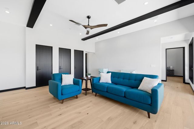 8200 N CHARLES Drive, Paradise Valley, AZ 85253