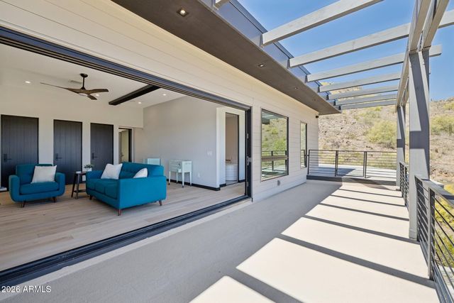 8200 N CHARLES Drive, Paradise Valley, AZ 85253