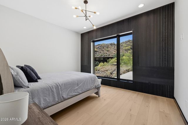 8200 N CHARLES Drive, Paradise Valley, AZ 85253