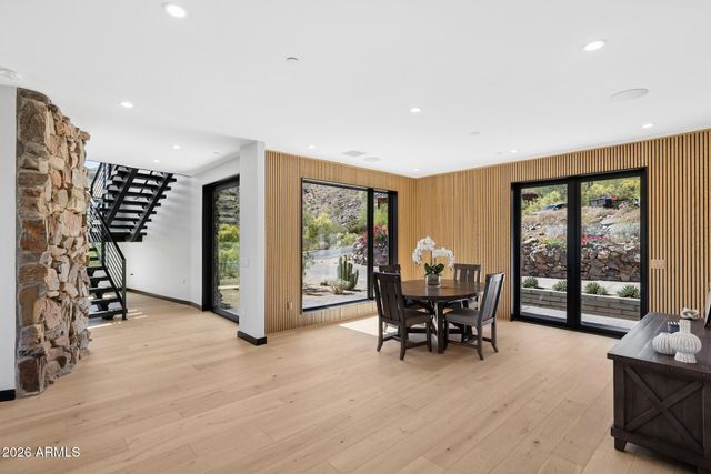 8200 N CHARLES Drive, Paradise Valley, AZ 85253