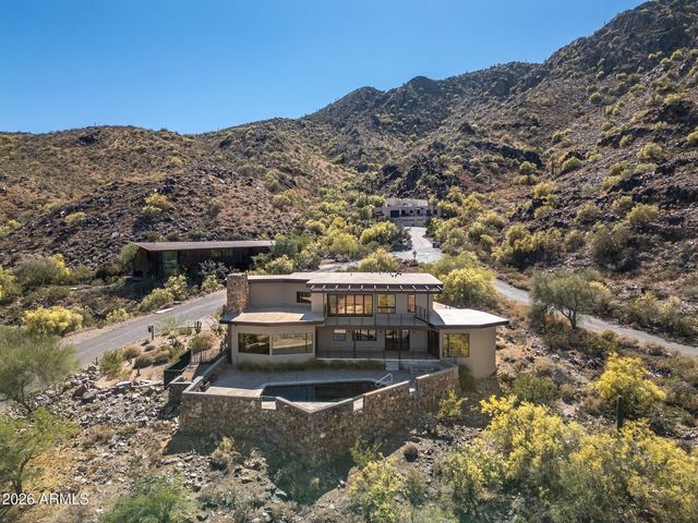 8200 N CHARLES Drive, Paradise Valley, AZ 85253