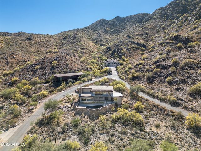 8200 N CHARLES Drive, Paradise Valley, AZ 85253