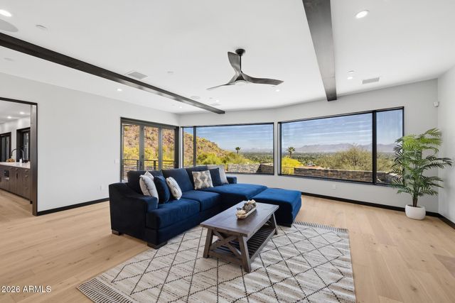 8200 N CHARLES Drive, Paradise Valley, AZ 85253