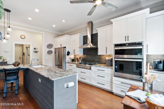 1001 Primivera Court W, Wilmington, NC 28409