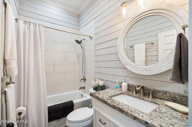 1001 Primivera Court W, Wilmington, NC 28409
