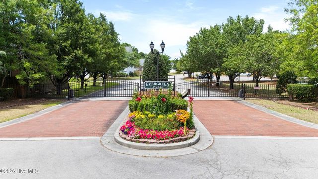 1001 Primivera Court W, Wilmington, NC 28409