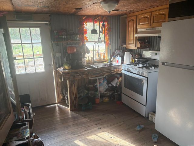 187 Valleywood Lane, Salem, AR 72576