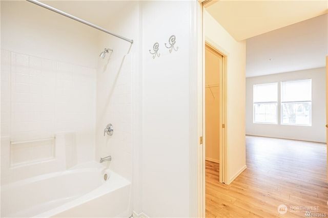 23790 SE Summerhill Lane, Issaquah, WA 98029