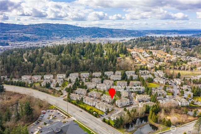 23790 SE Summerhill Lane, Issaquah, WA 98029