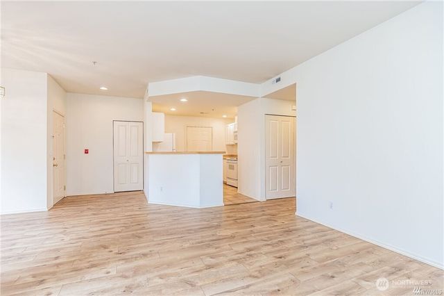 23790 SE Summerhill Lane, Issaquah, WA 98029