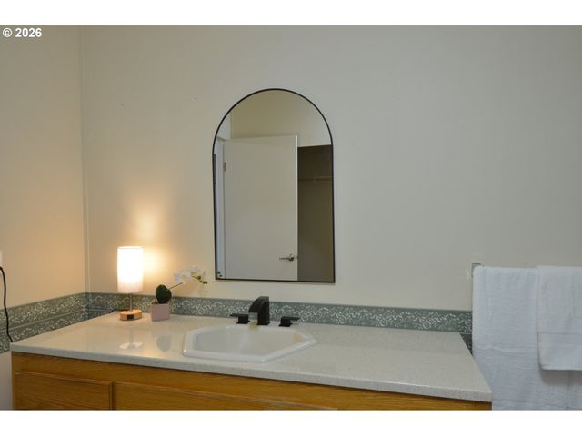 1699 N TERRY St 285, Eugene, OR 97402