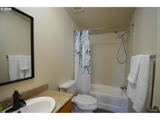 1699 N TERRY St 285, Eugene, OR 97402