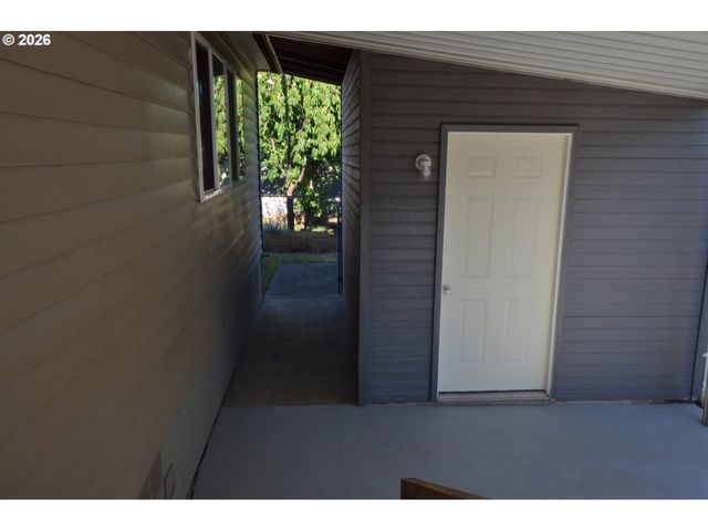 1699 N TERRY St 285, Eugene, OR 97402