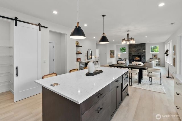 22012 SE 276th Place, Maple Valley, WA 98038