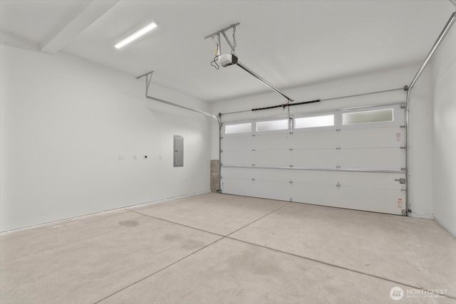 22012 SE 276th Place, Maple Valley, WA 98038