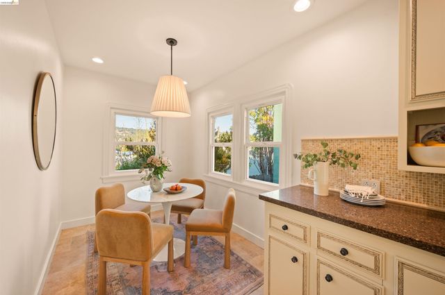 4722 Meldon Ave, Oakland, CA 94619
