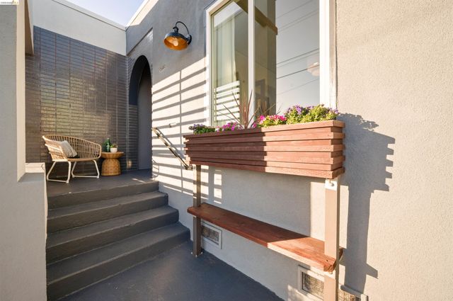 4722 Meldon Ave, Oakland, CA 94619