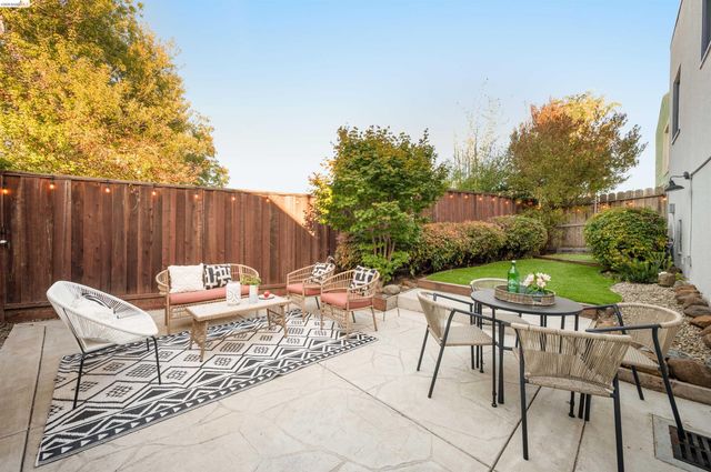 4722 Meldon Ave, Oakland, CA 94619
