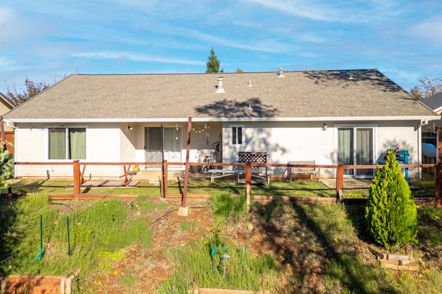 3896 Cambria Drive, Redding, CA 96002