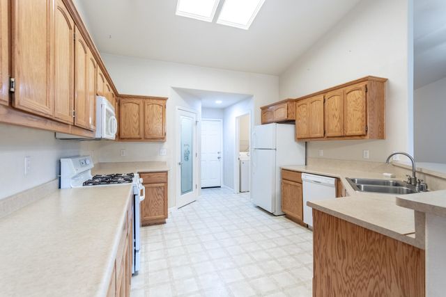 3896 Cambria Drive, Redding, CA 96002