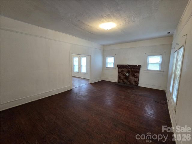 421 N Salisbury Avenue, Spencer, NC 28159