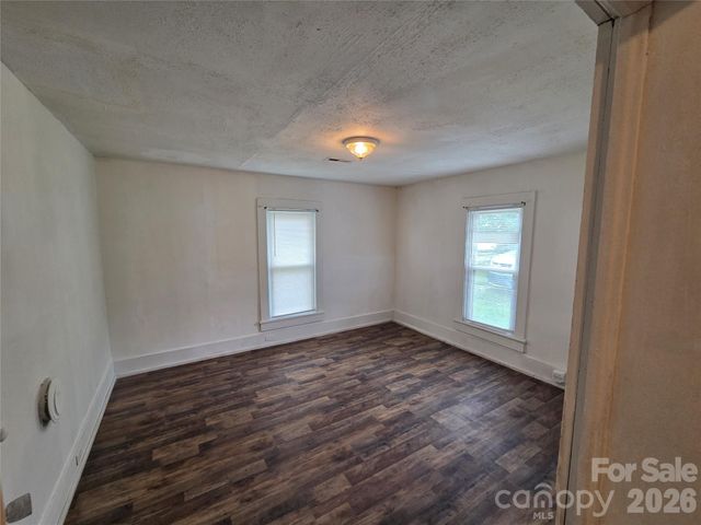 421 N Salisbury Avenue, Spencer, NC 28159