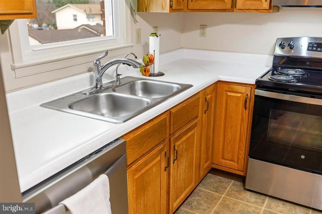 138 FIRST ST, Broadway, VA 22815