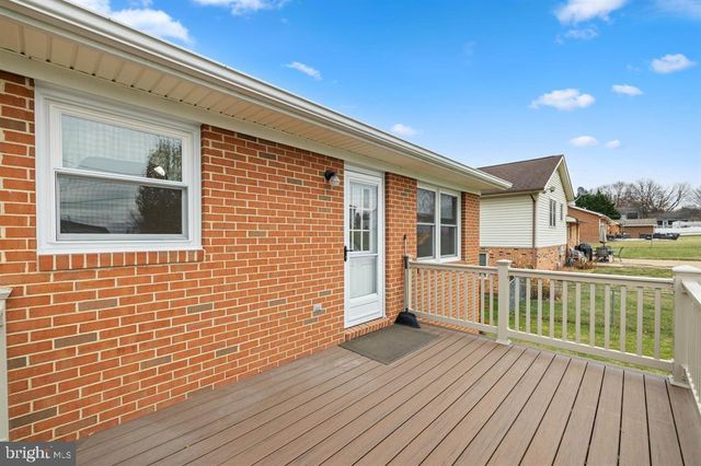 138 FIRST ST, Broadway, VA 22815