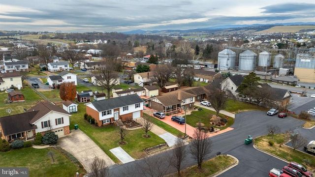 138 FIRST ST, Broadway, VA 22815