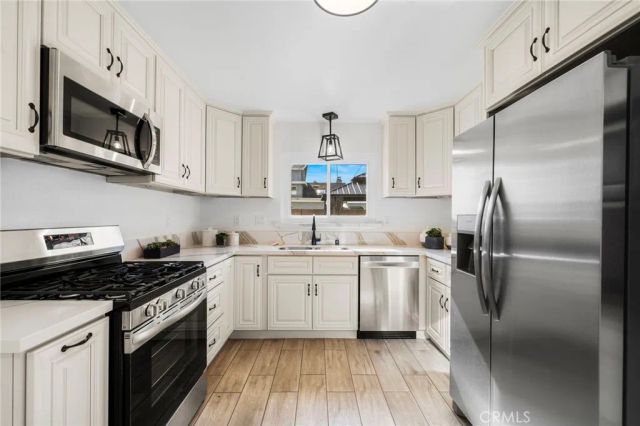 10484 Teal Circle, Fountain Valley, CA 92708